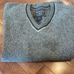 Men's Grey V-neck sweater  Abercrombie & Fitch